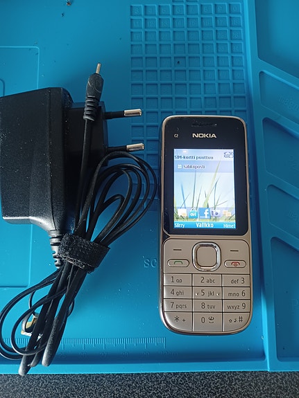 Nokia C2