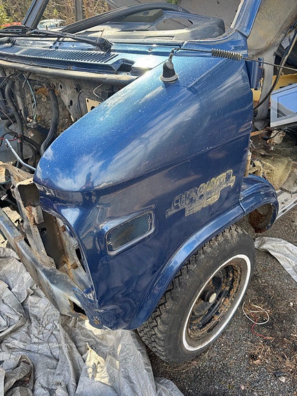 Chevy van etulokasuojia