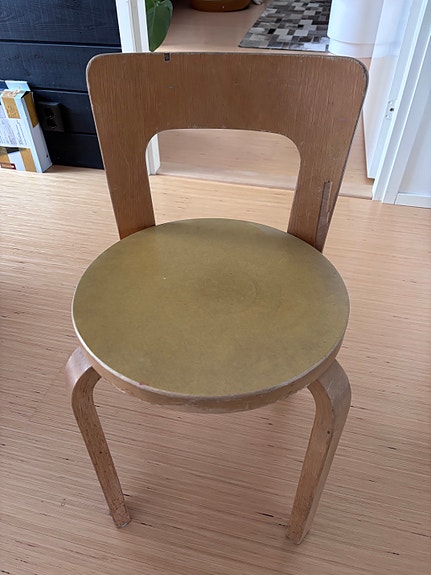Artek 65 Tuoli