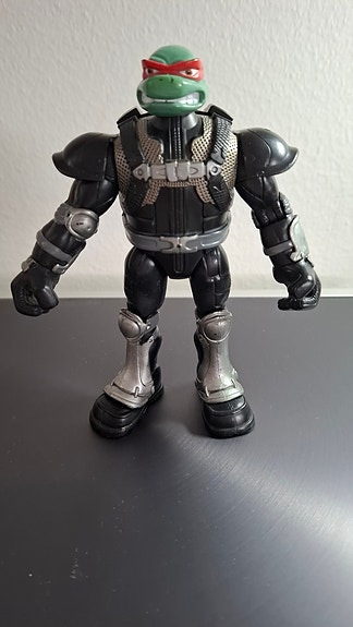 Mutant Ninja Turtles Raphael, korkeus 15 cm.