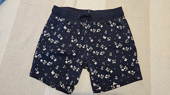 KappAhl shortsit 122/128 cm (Espoo)