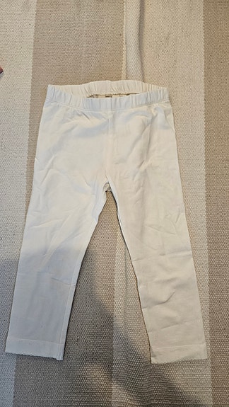 Uudet shortsit/ caprit 122 cm (Espoo)