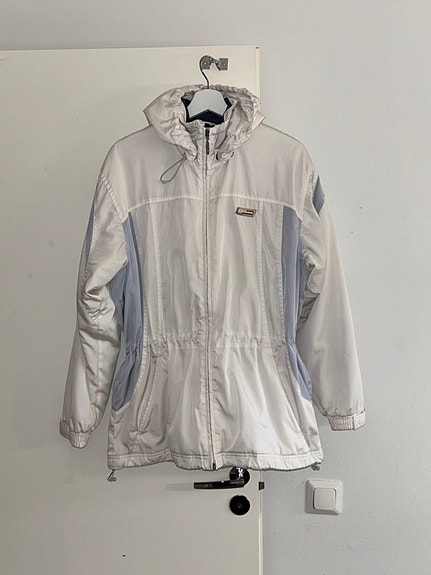 🤍 Umbro valkoinen kevyttoppatakki koko 40