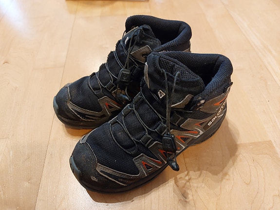 Lasten välikausikengät, koko 33, Salomon
