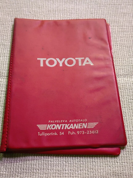 Toyota asiakirjakansio