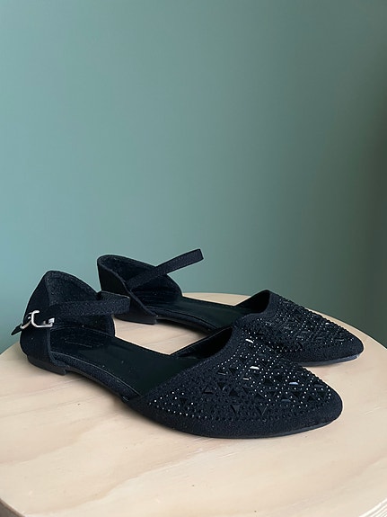 Mustat ballerinat, koko 40