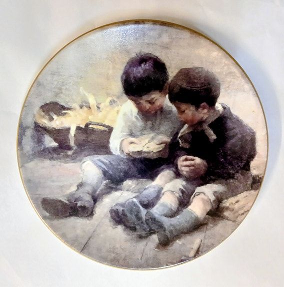 Arabia, Helene Schjerfbeck, Leikkivät lapset seinälautanen