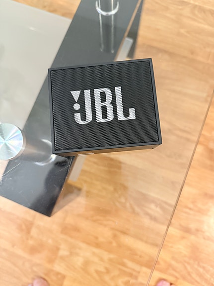 JBL GO langaton Bluetooth-kaiutin (musta)