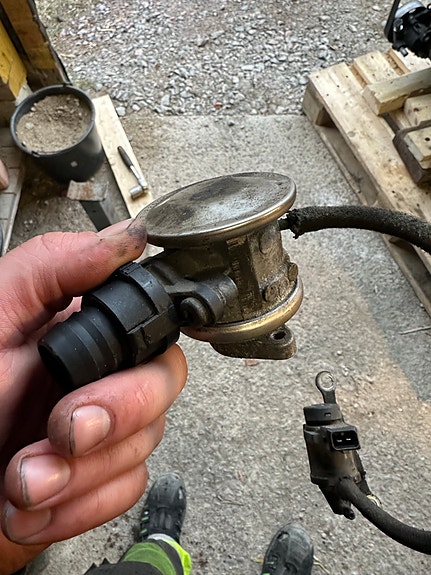 Volkswagen egr/toisioilmapumppu venttiili