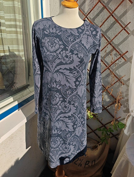 Marimekko “Marjailla” mekko — suomalainen design klassikko — EU 38-40