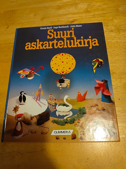 Suuri askartelukirja
