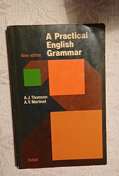A practical english grammar ja Exercises 1 + 2, v. 1979