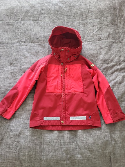 Fjällräven takki 128
