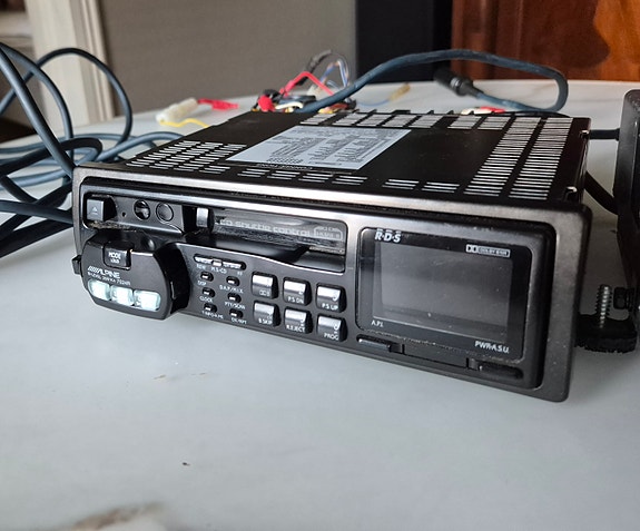 Alpine 7524R + Alpine CHM-S600 cd vaihtaja