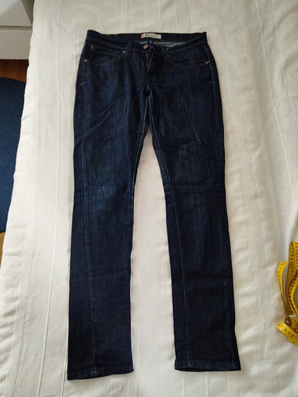 Levis farkut