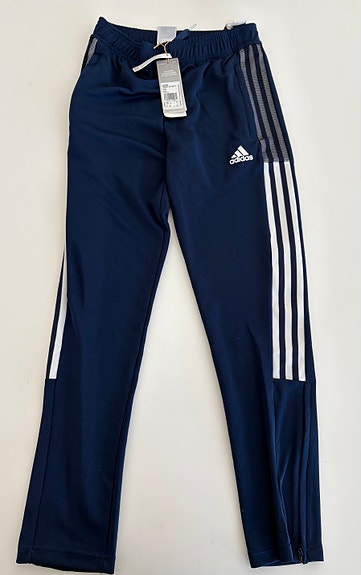 Uudet Adidas Tiro21 verryttelyhousut 152cm
