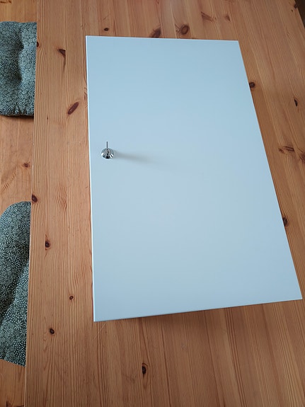 polaria lukollinen lääkekaappi