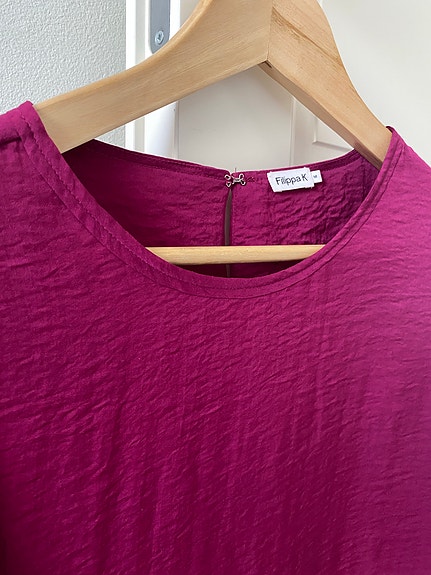 Filippa K T-paita M fuksia