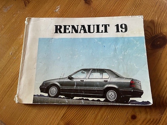 Renault 19 käyttöohjekirja 1990