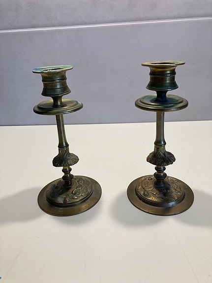 Messinkiset kynttilänjalat