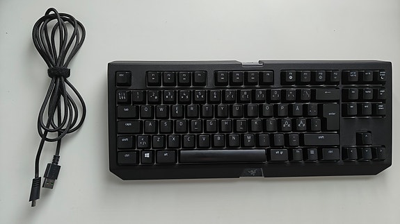 Razer Blackwidow TE Chroma V2 Pelinäppäimistö