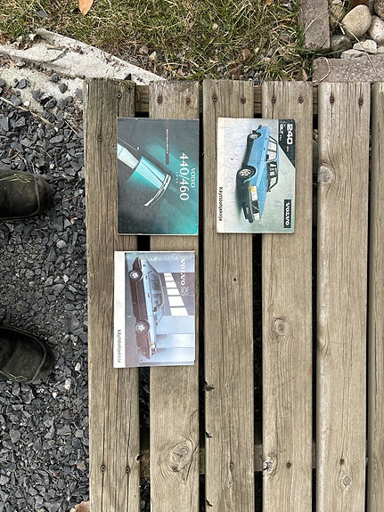 Volvo 240 340 440 460 käyttöohjekirjat ja esite