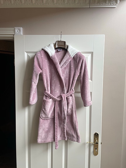 Ihana KappAhl fleece kylpytakki koko 134/140.