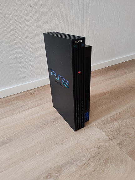 Sony PlayStation 2 konsoli
