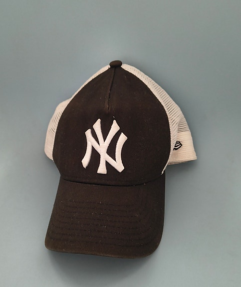 NY New Era lippis