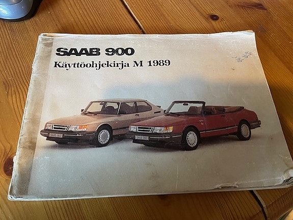 Saab 900 sarjan käyttöohjekirja 1989