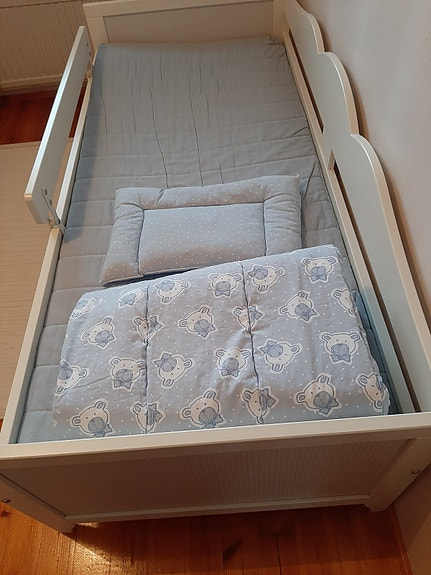 IKEA lastensänky valkoinen