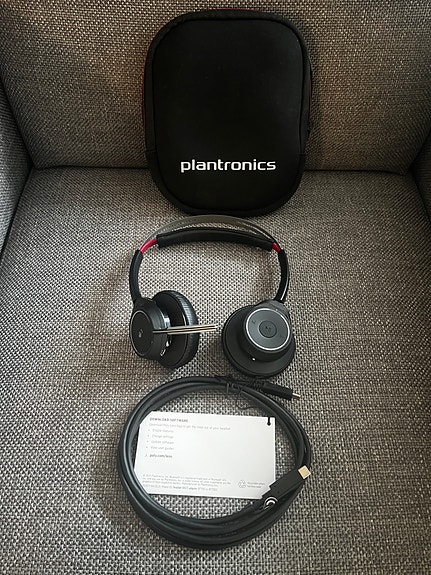Plantronics Voyager B825-M handsfree kuulokkeet