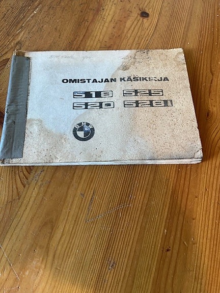 BMW 5-sarja E12 (1972–1981) omistajan käsikirja