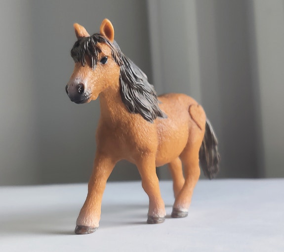 Schleich shetlanninponi tamma