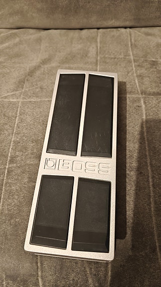 Boss FV-500H volume-/expression-pedaali