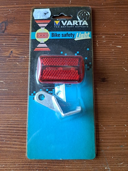 Varta pyörän takavalo