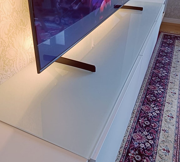 Ikea Bestå TV-tason päällyslasi 180 x 40 cm valkoinen/vaaleanvihreä