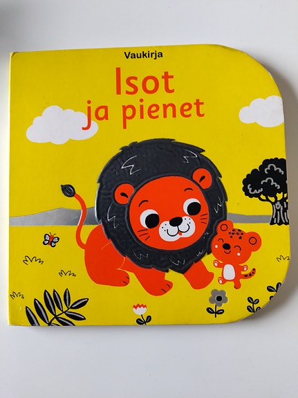 isot ja pienet kirja
