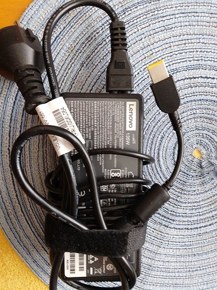 Lenovo 135W virtalähde