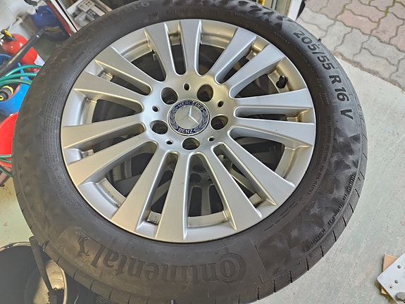 Mercedes kesärenkaat 16"