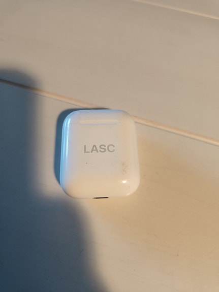 Airpods 2 kuulokkeet