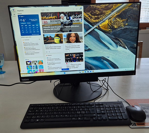 Lenovo ThinkCentre TIO24 gen3 touch