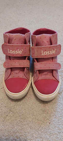 Lassie tennarit 28.