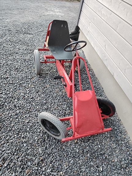 Polkuauto