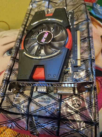 Asus ENGTX550 Ti näytönohjain