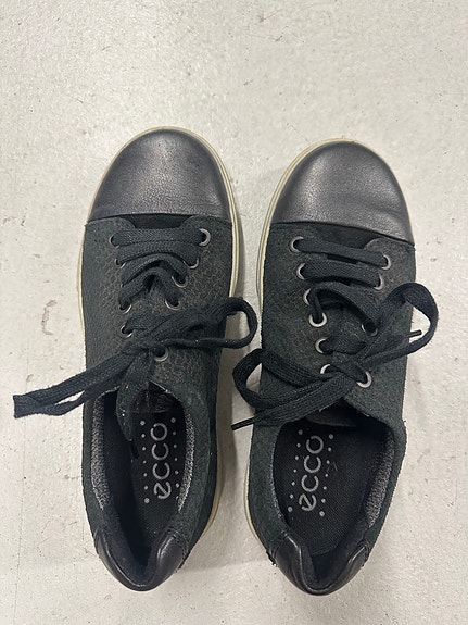 ECCO lasten tennarit koko 34 musta unisex