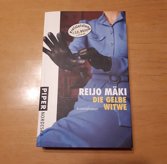 Reijo Mäki: Die gelbe Witwe (Keltainen leski)