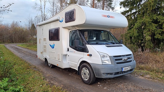 Vuokrataan asuntoauto