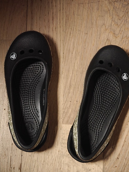 Crocs-sandaalit, koko 27 (Crocs-koko C10)