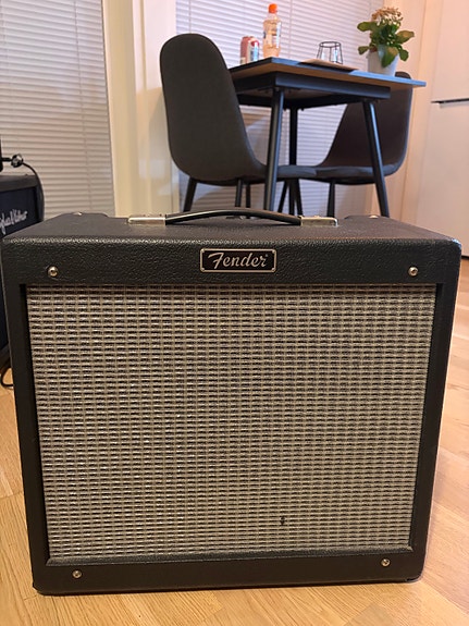 Fender Blues Junior USA (päivitetty ja huollettu)